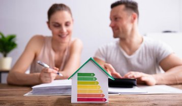 energie-sparen-haus-hausbau-geld-foerderung-15 Paar